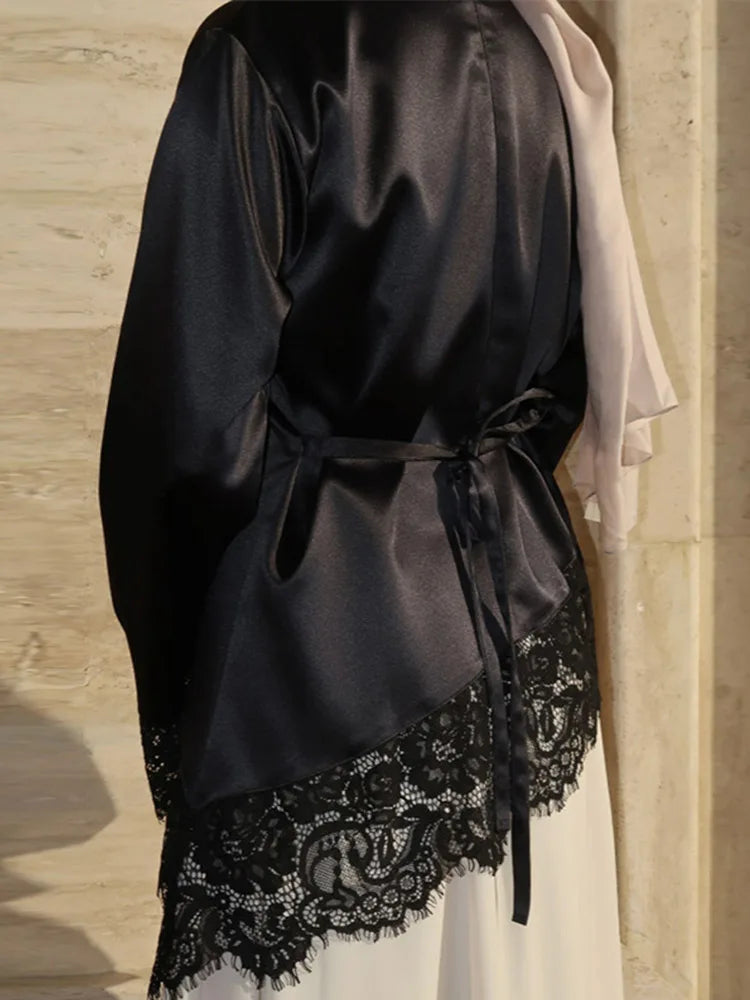 Elegantes Satin Spitzen Oberteil